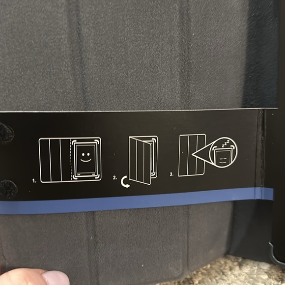 NWT Kobo SleepCover e-book reader case K107-KBO-3BK - Picture 3 of 8